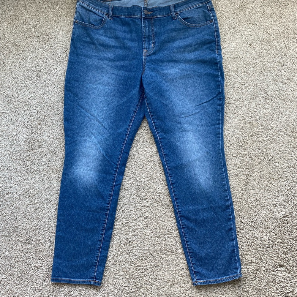 >>Old Navy Super Skinny Mid-Rise jeans, size: 16 regular